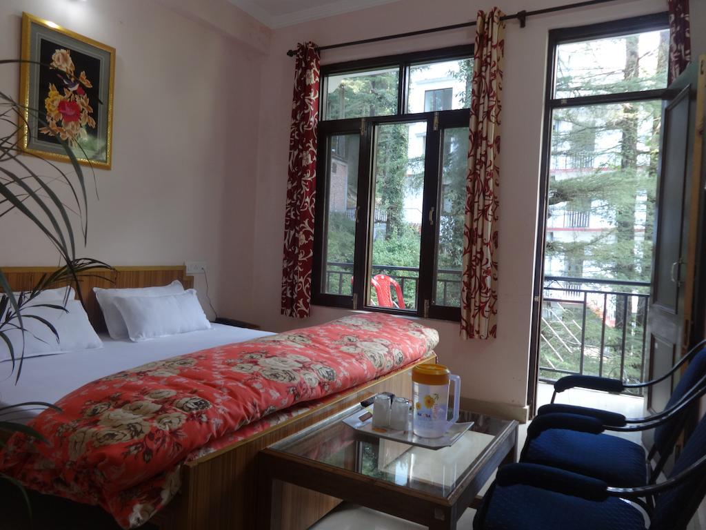 Hotel Kumar Residency ดารัมซาลา ภายนอก รูปภาพ